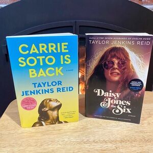 Taylor Jenkins Reid Books: Daisy Jones & The Six, Carrie Soto is Back